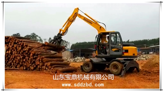 山東寶鼎機械輪式小型挖掘機械