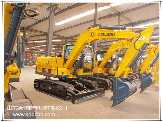 寶鼎挖掘機廠家小型國產(chǎn)挖掘機械產(chǎn)品