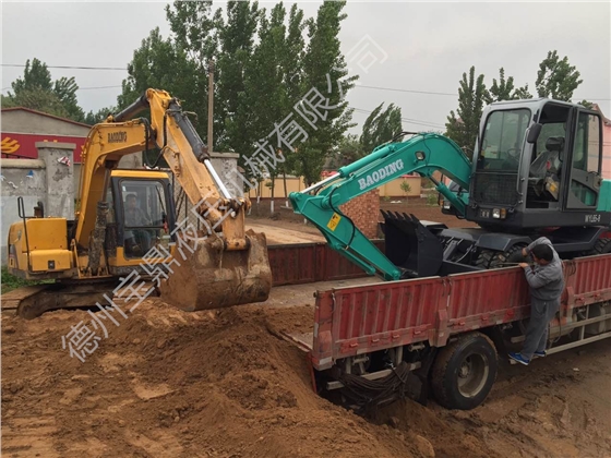 寶鼎液壓機(jī)械有限公司輪式挖掘機(jī)