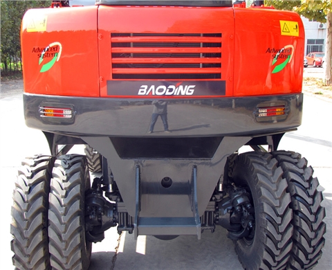 寶鼎小型輪式80-6挖掘機