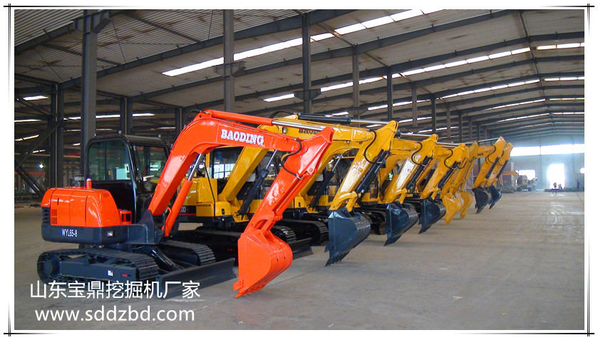 寶鼎小型挖掘機(jī)械產(chǎn)品
