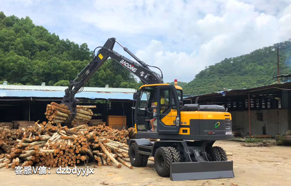 寶鼎輪式抓木機.jpg