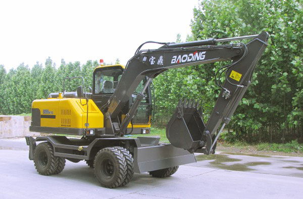 95輪式小挖掘機(jī).jpg