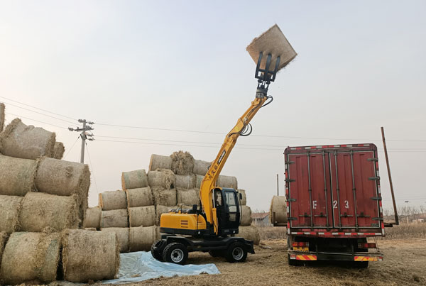 寶鼎多功能輪式挖掘機.jpg