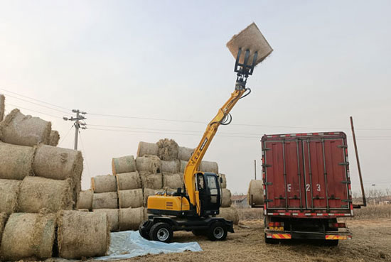 寶鼎多功能輪式挖掘機.jpg