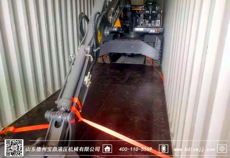 出口輪式挖掘機(jī)